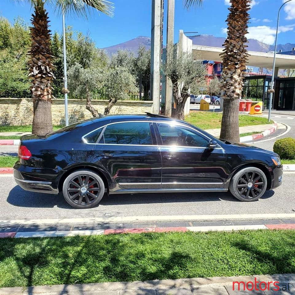 2014' Volkswagen Passat photo #4