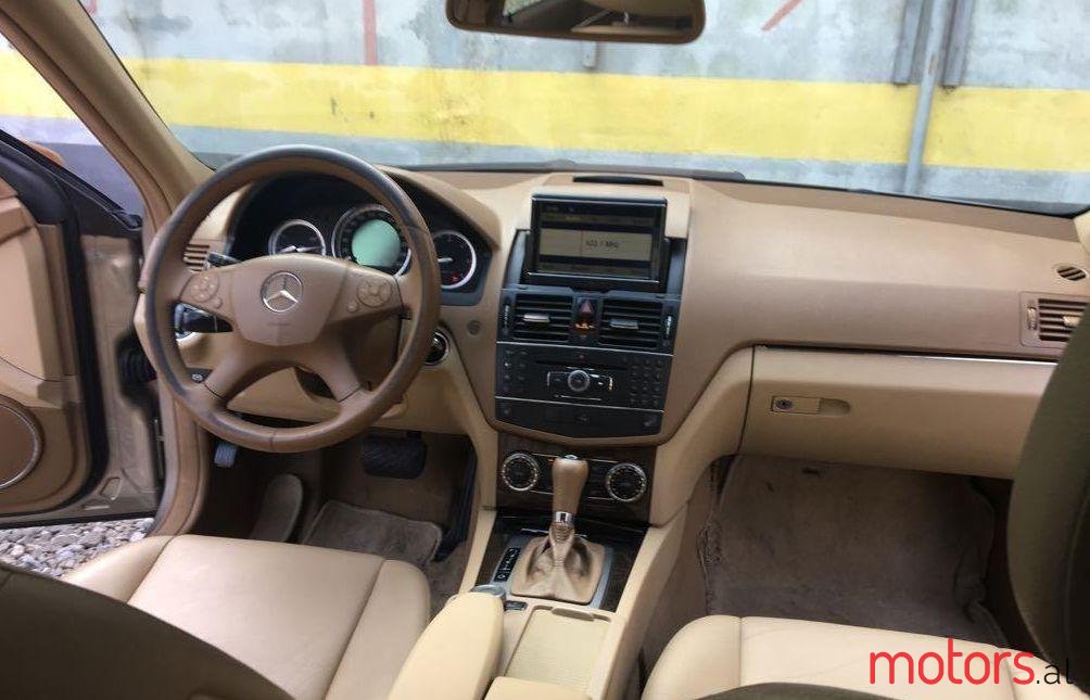 2006' Mercedes-Benz C 220 photo #3