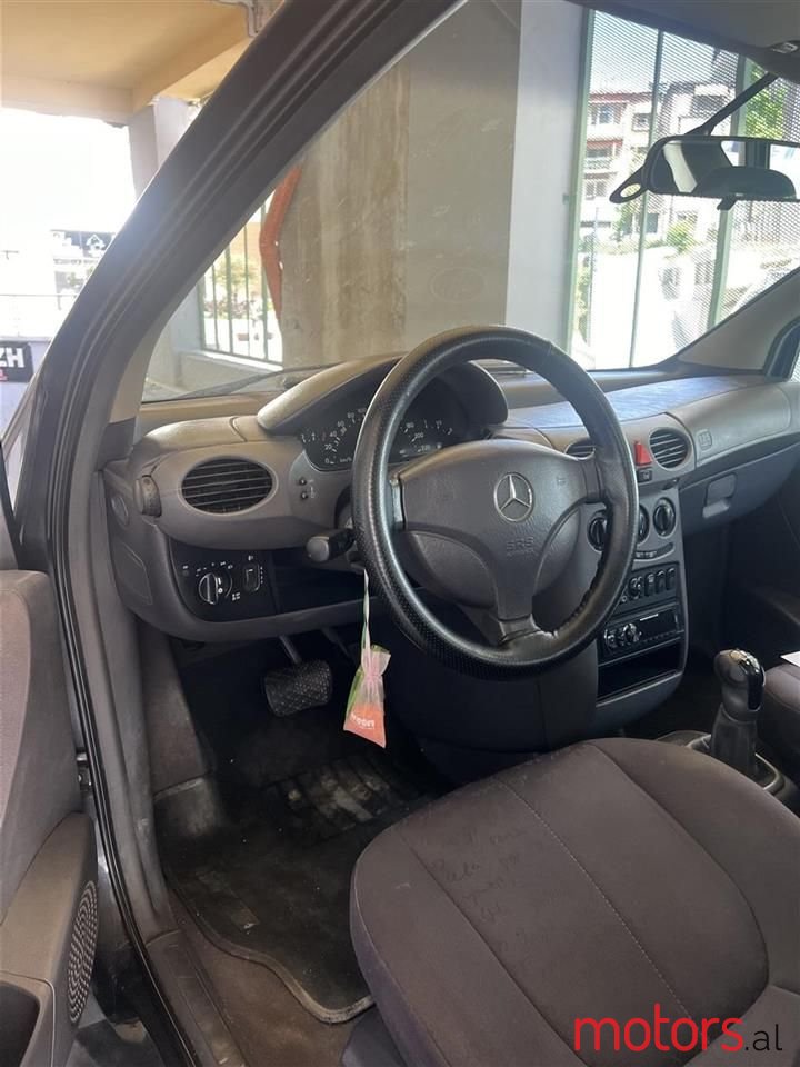 2000' Mercedes-Benz A 170 photo #3