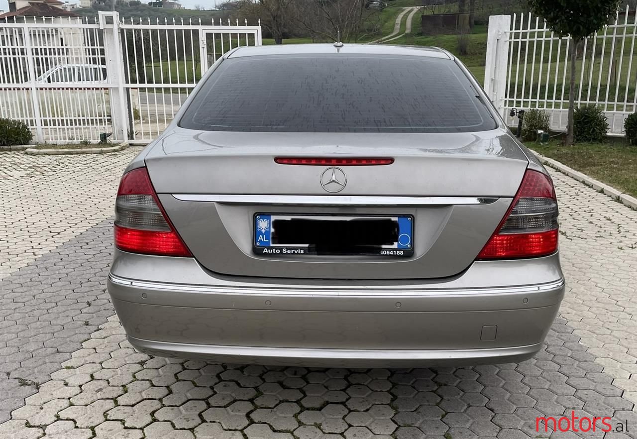 2008' Mercedes-Benz E 320 photo #4