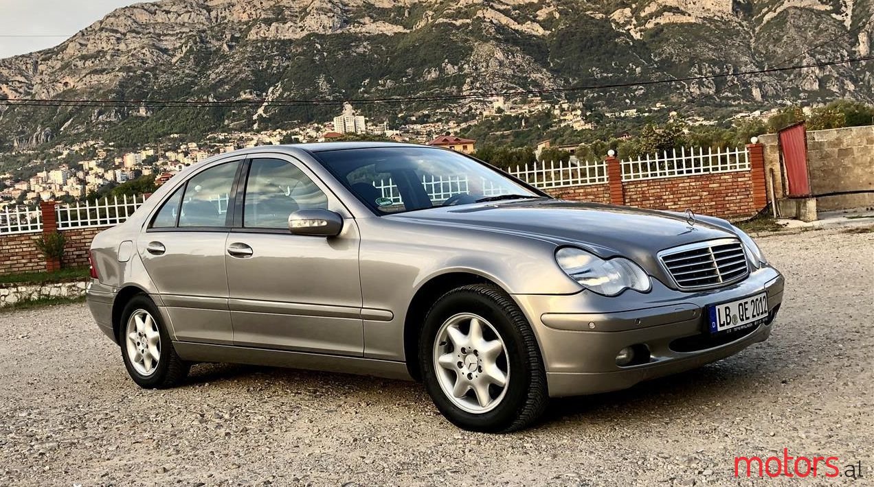 2003' Mercedes-Benz C 200 photo #1