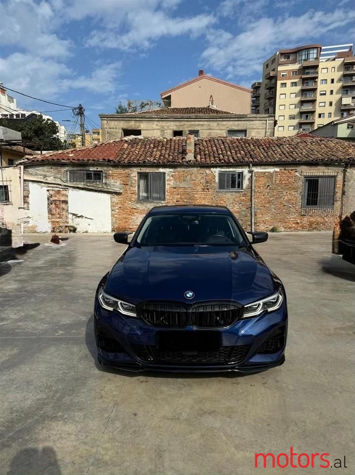 2019' BMW 320 photo #1