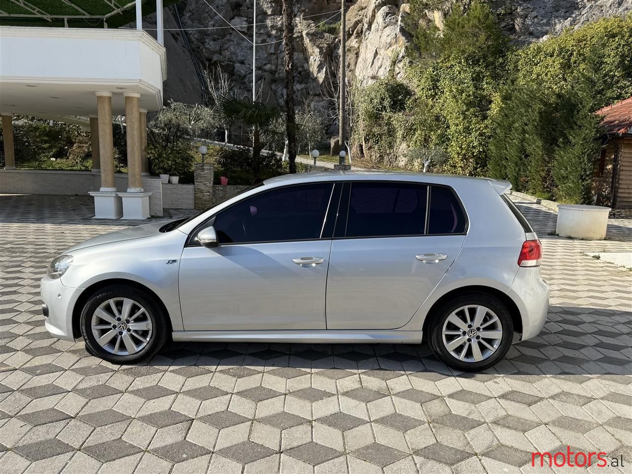 2012' Volkswagen Golf photo #4