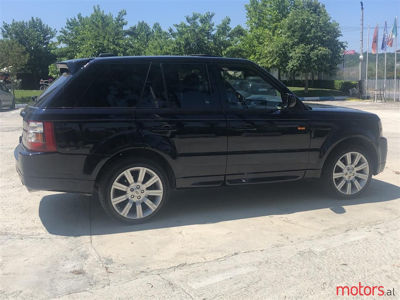 2008' Land Rover Range Rover Sport photo #3