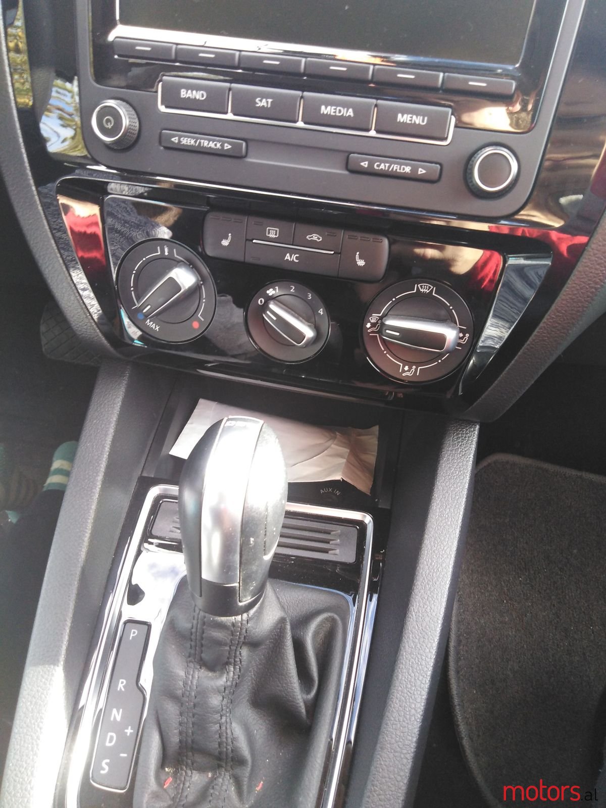 2015' Volkswagen Jetta photo #1