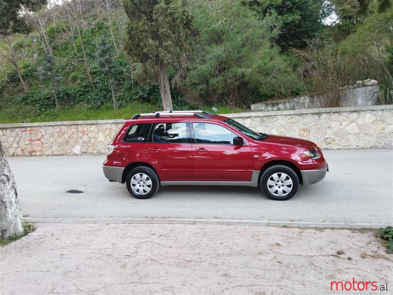 2006' Mitsubishi Outlander photo #4