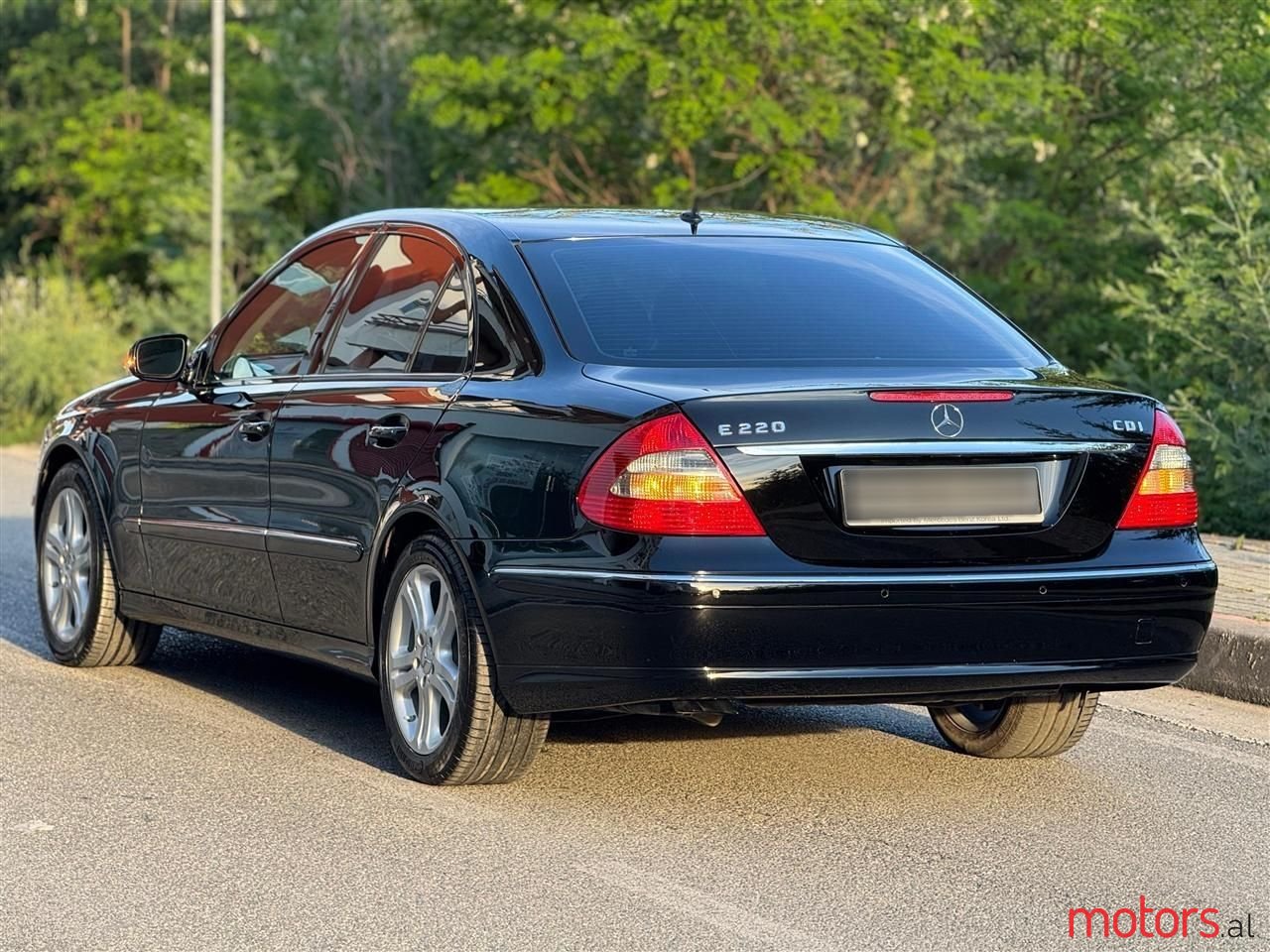 2007' Mercedes-Benz E 220 photo #5