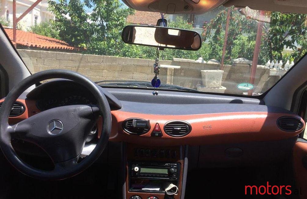 2002' Mercedes-Benz A 170 photo #2