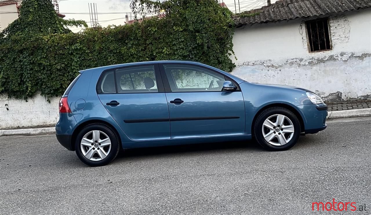 2006' Volkswagen Golf photo #3