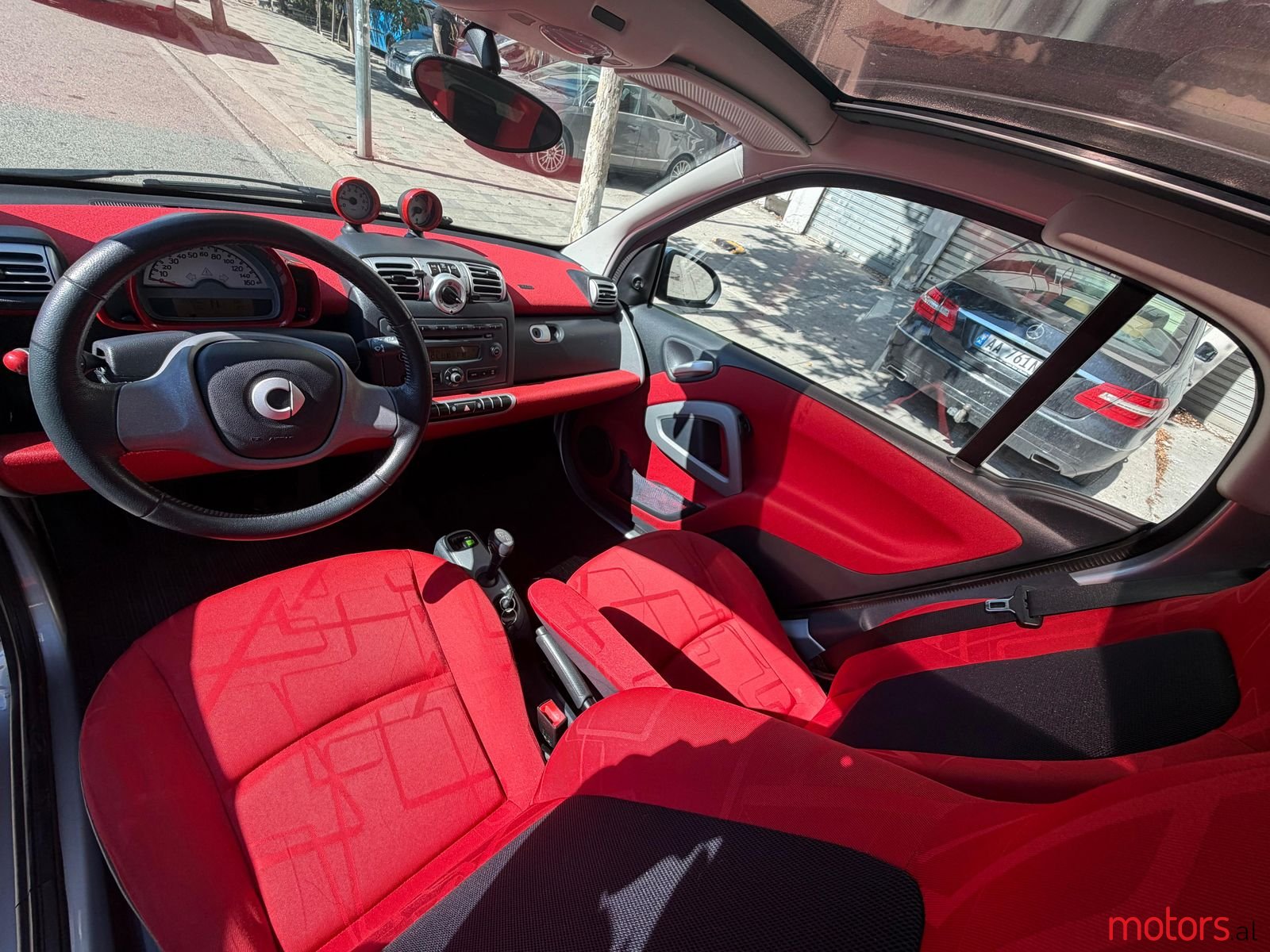 2010' Smart Fortwo photo #2
