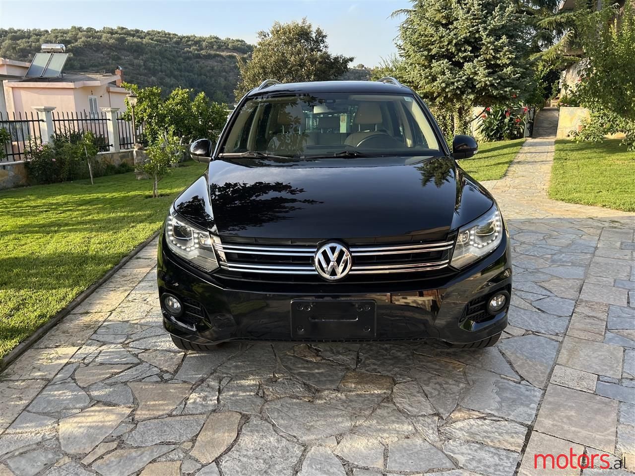 2013' Volkswagen Tiguan photo #3
