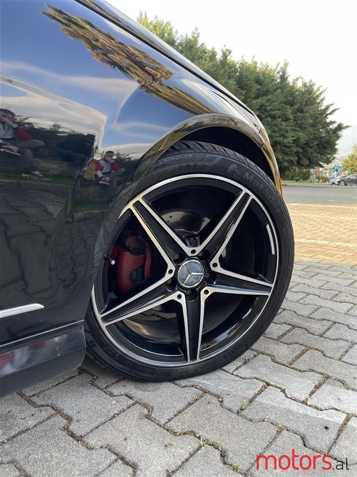 2009' Mercedes-Benz 250 photo #1