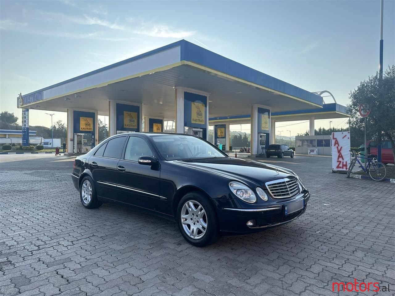 2006' Mercedes-Benz 220 photo #3