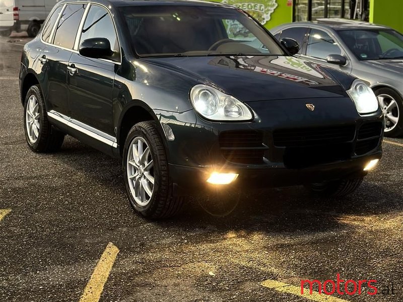 2005' Porsche Cayenne photo #1