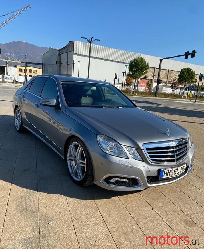 2010' Mercedes-Benz E 250 photo #1