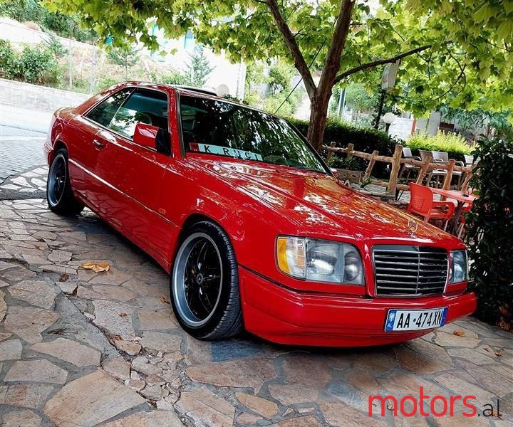 1992' Mercedes-Benz E 200 photo #2