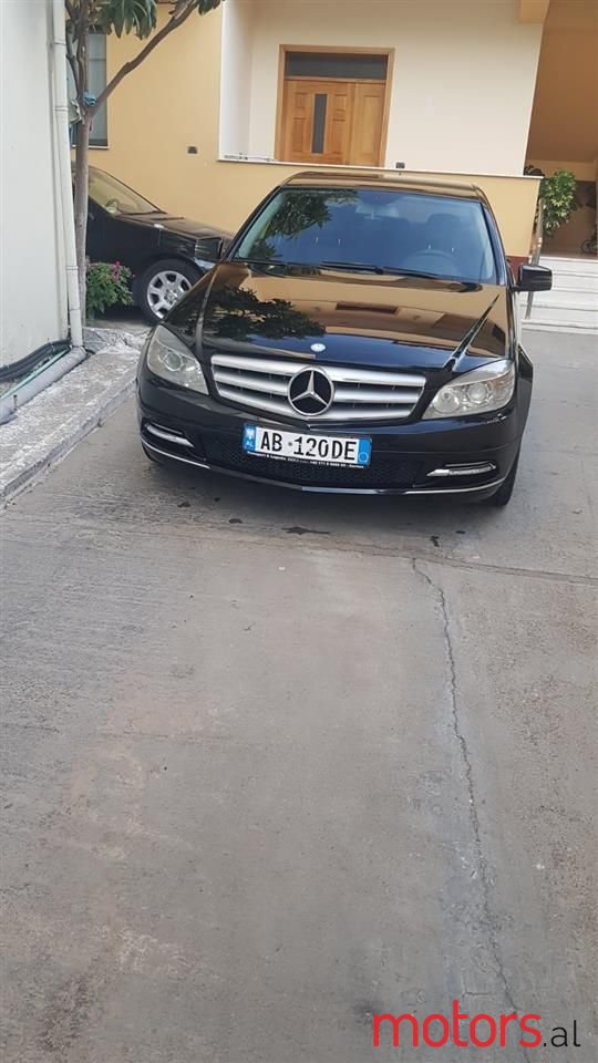 2010' Mercedes-Benz C 220 photo #2