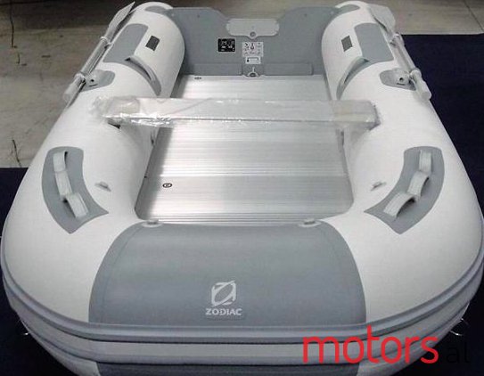 2010' Zodiac photo #2