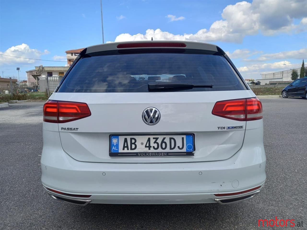 2016' Volkswagen Passat photo #3