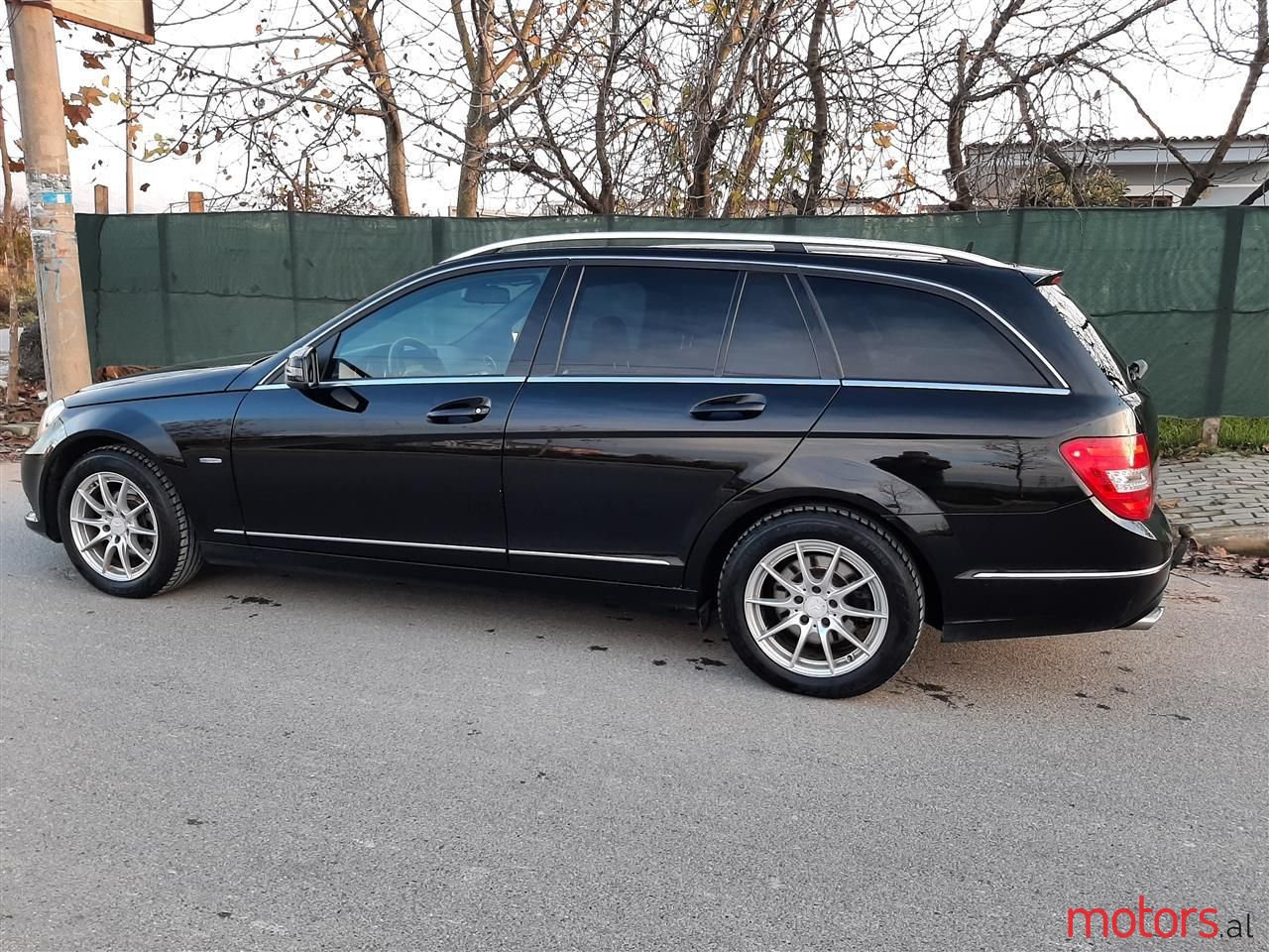 2012' Mercedes-Benz C 220 photo #5