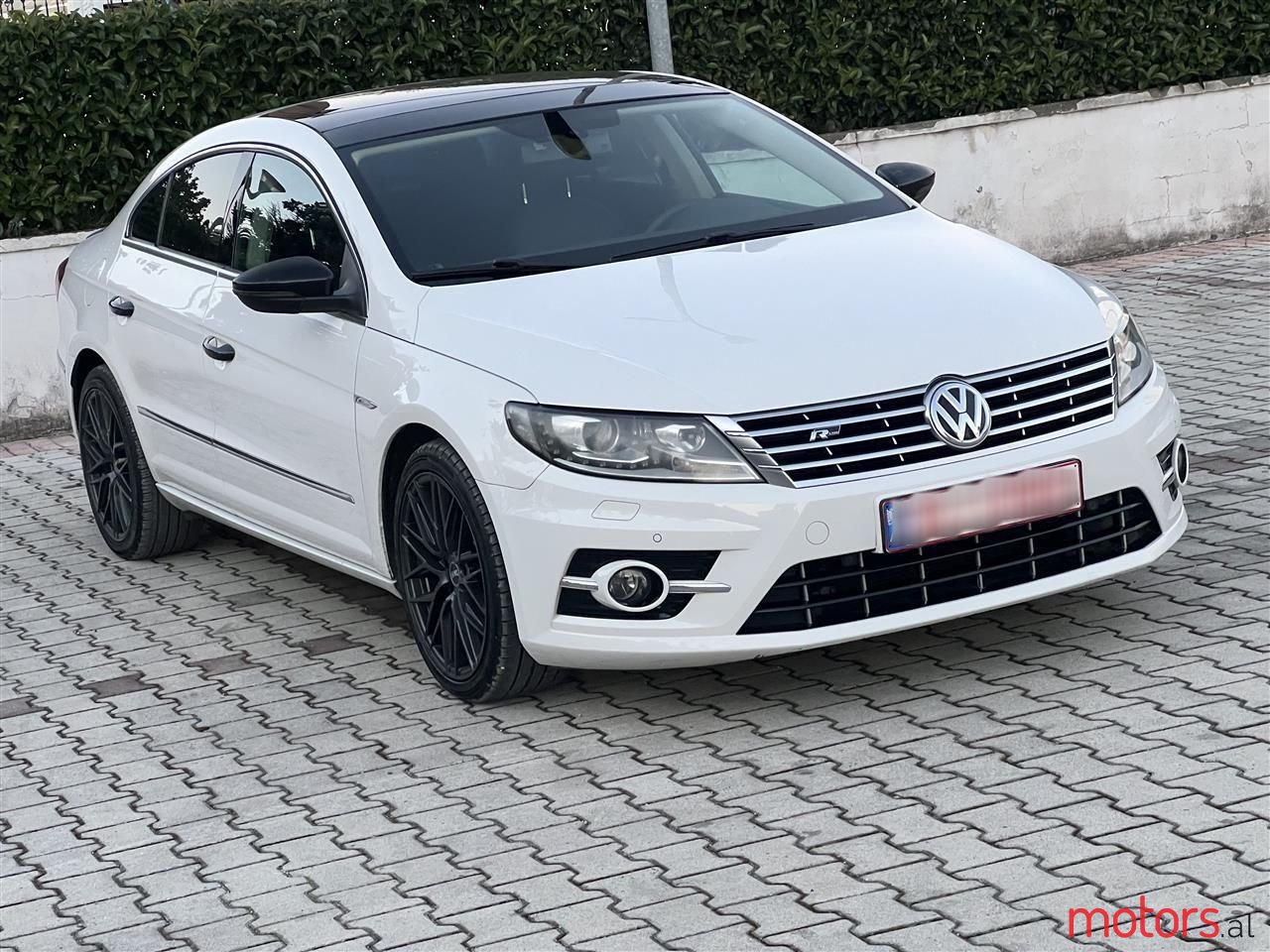 2014' Volkswagen Passat photo #2