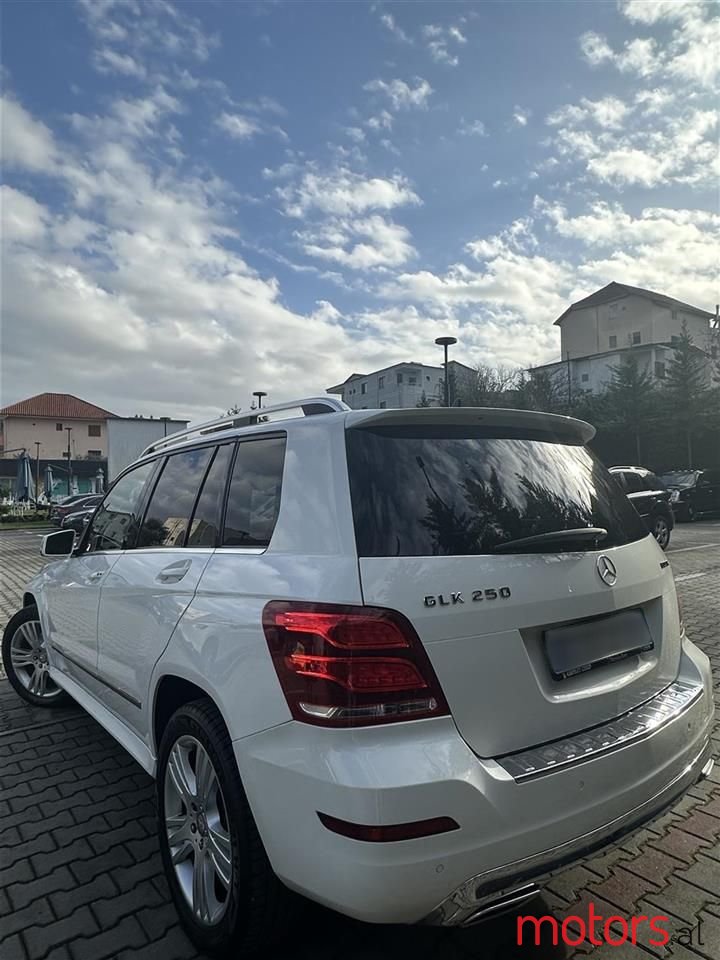 2013' Mercedes-Benz GLK 250 photo #2