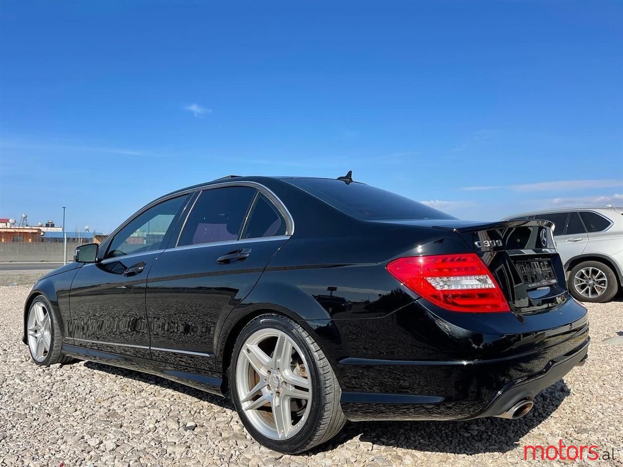 2012' Mercedes-Benz C 300 photo #3