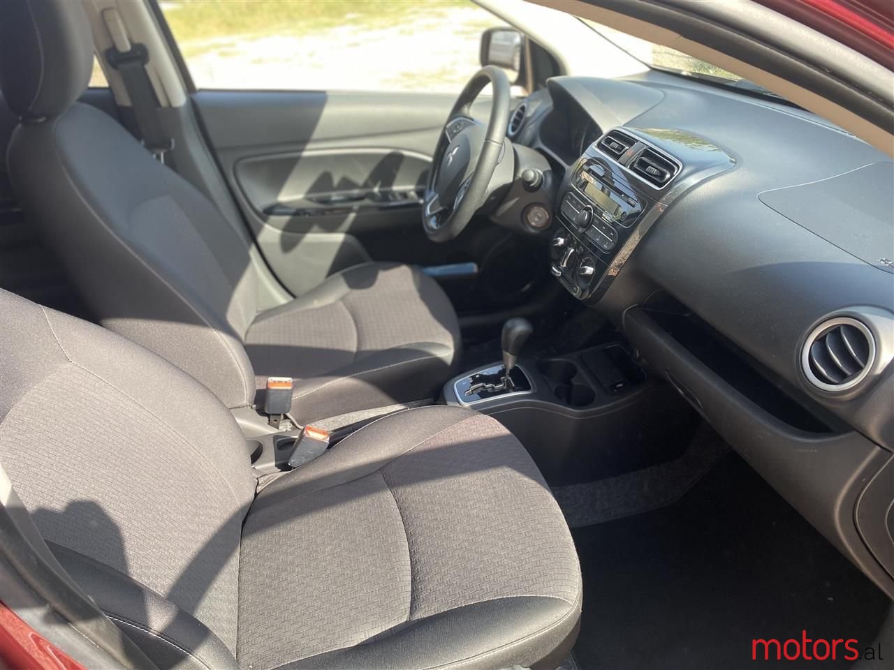 2020' Mitsubishi Space Star photo #4