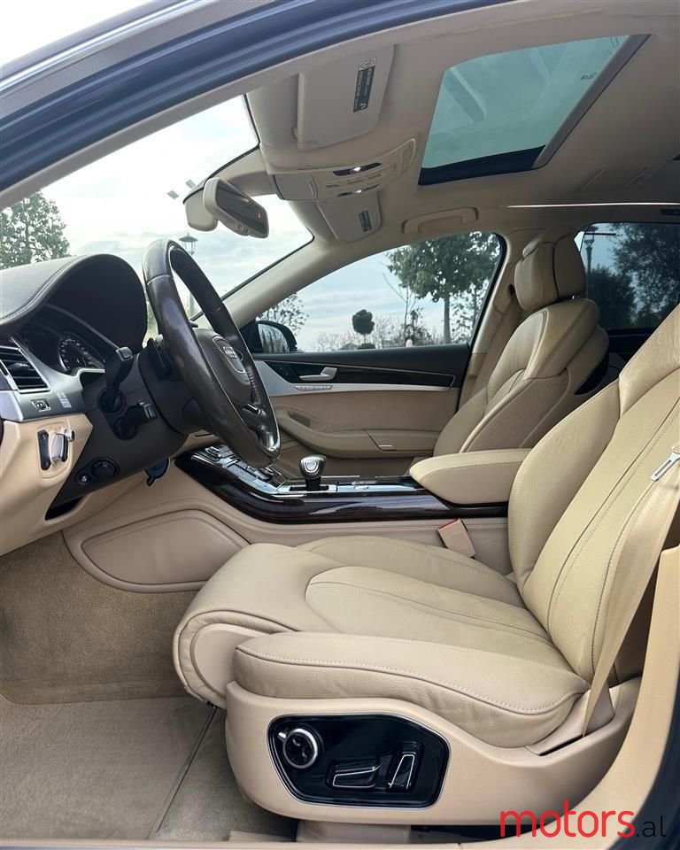 2015' Audi A8 photo #6