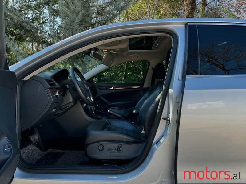2013' Volkswagen Golf photo #4