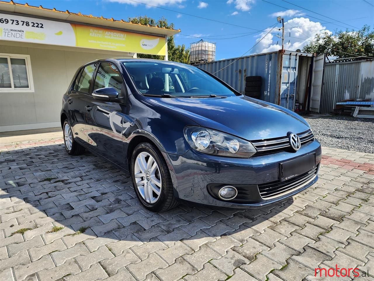 2010' Volkswagen Golf photo #3