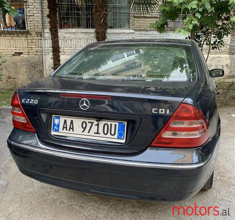2004' Mercedes-Benz C 220 photo #3