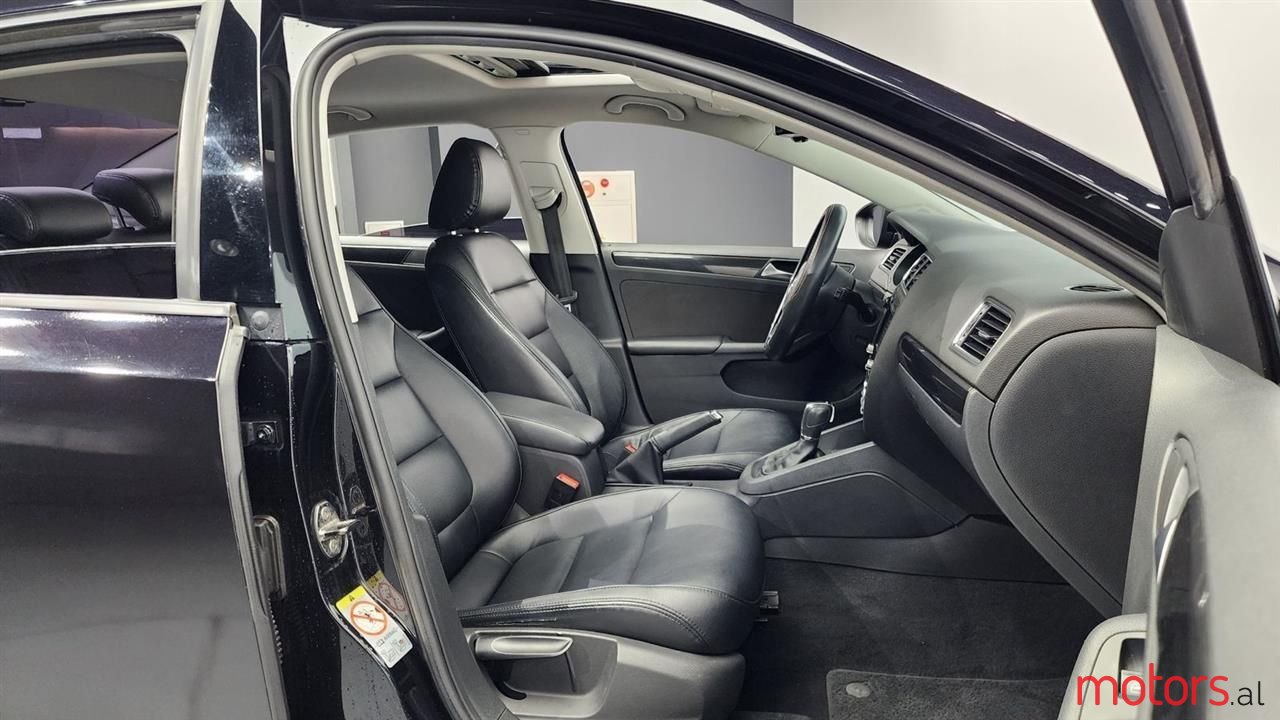 2012' Volkswagen Passat photo #1