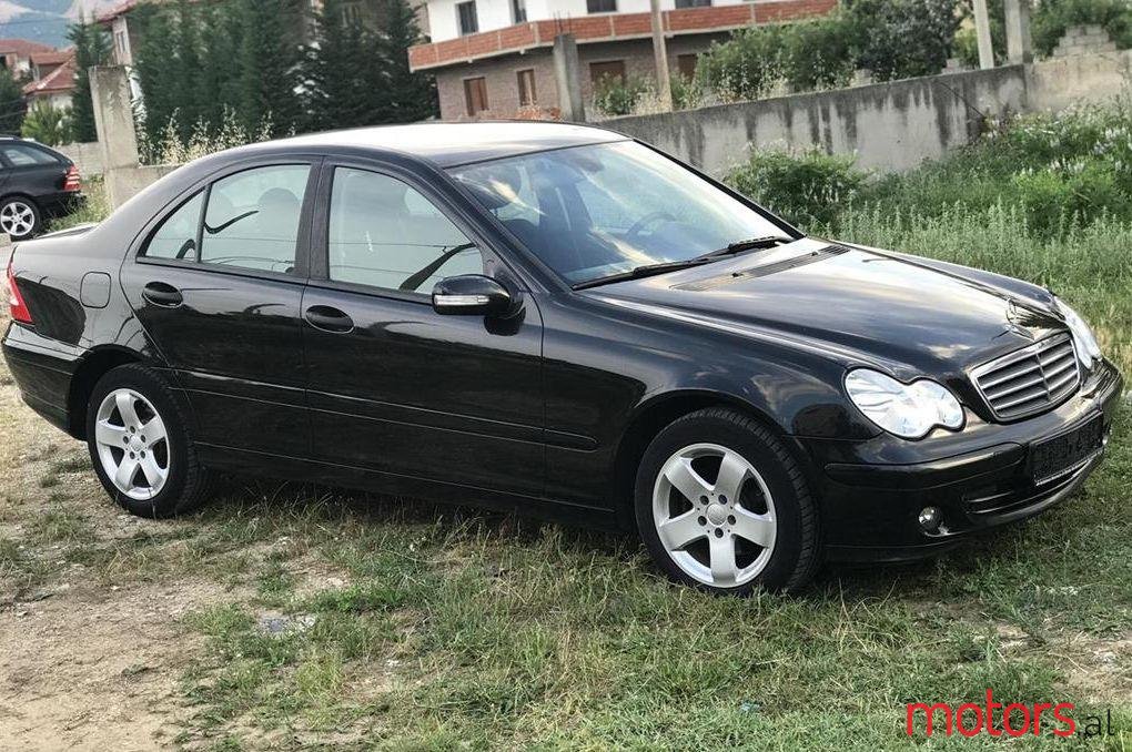 2006' Mercedes-Benz C 220 photo #1