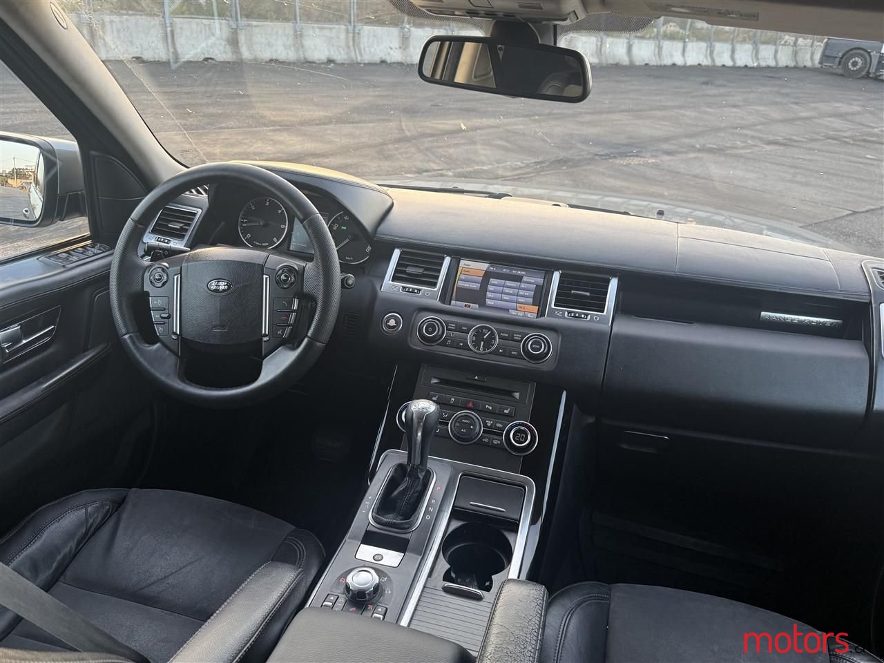 2011' Land Rover Range Rover Sport photo #5