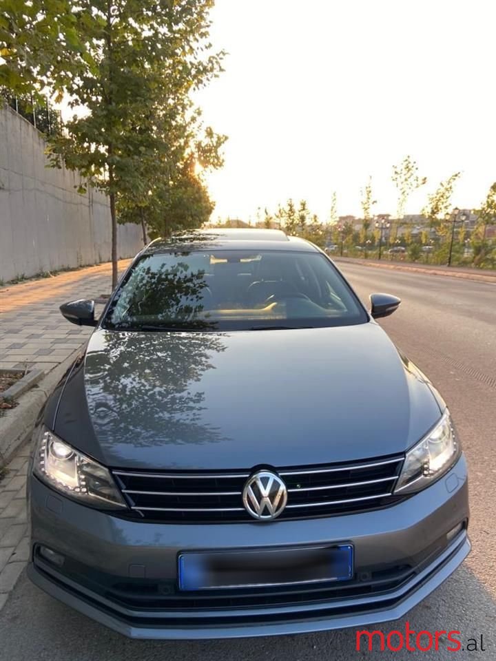 2015' Volkswagen Jetta photo #6