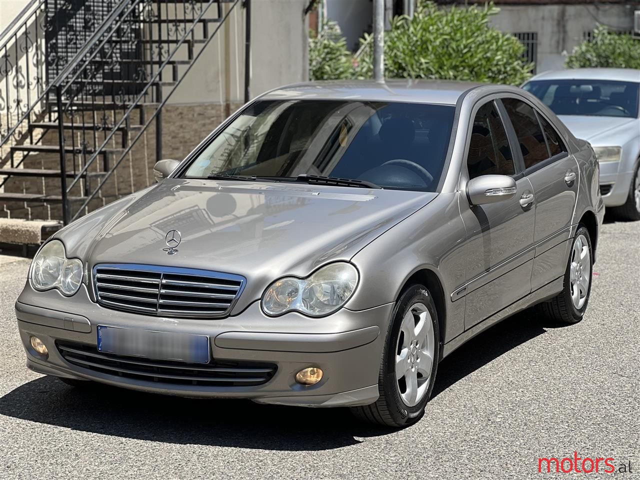 2004' Mercedes-Benz C 220 photo #1