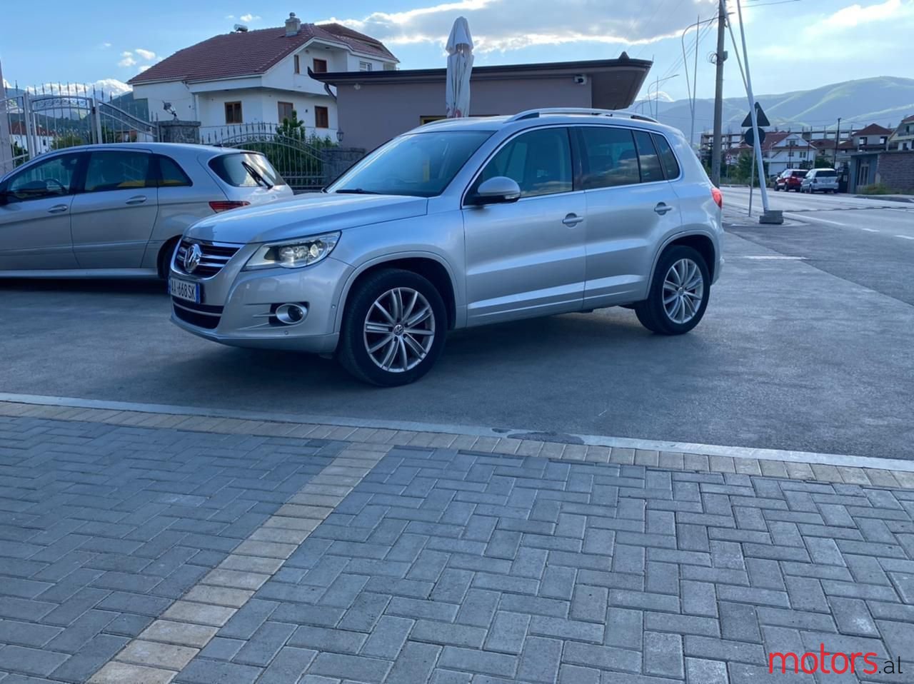 2007' Volkswagen Tiguan photo #2