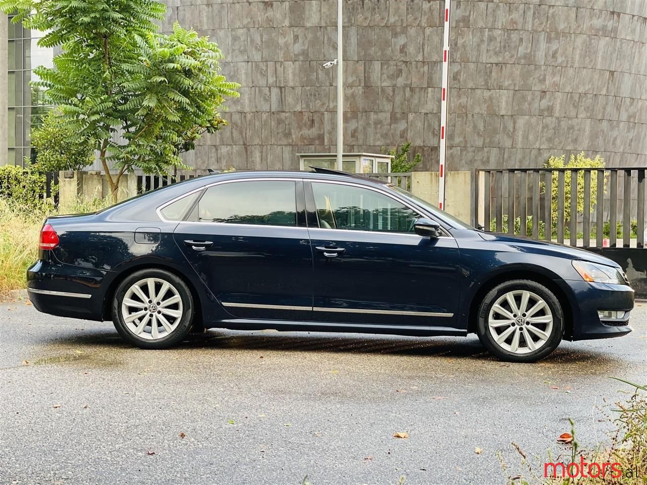 2012' Volkswagen Passat photo #3