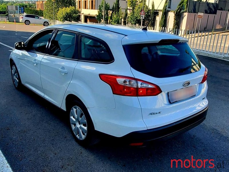 2012' Ford Focus photo #1