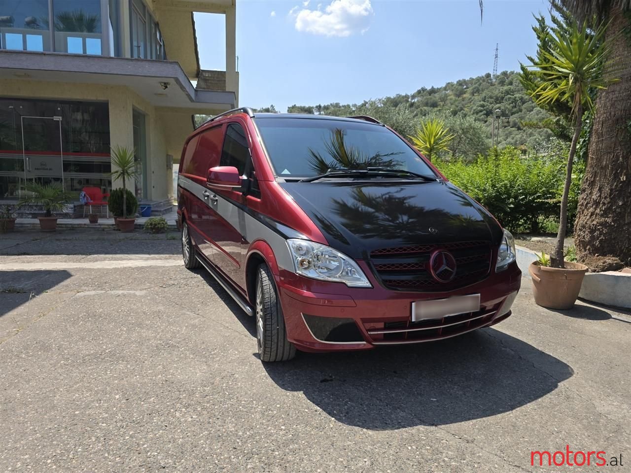 2011' Mercedes-Benz Vito photo #3