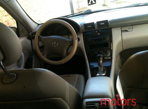 2002' Mercedes-Benz C-Class photo #2
