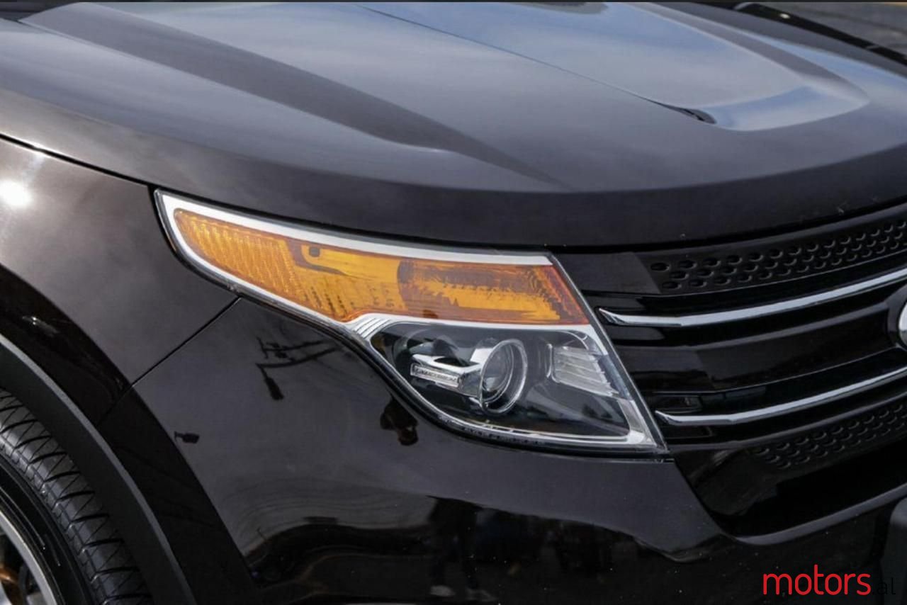 2013' Ford Explorer photo #4