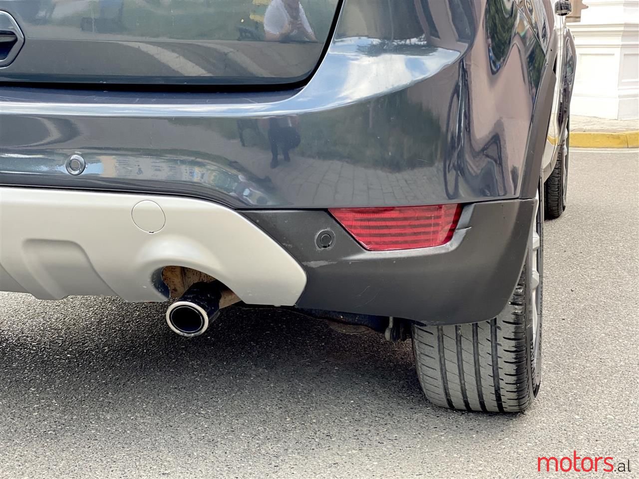 2012' Ford Kuga photo #2