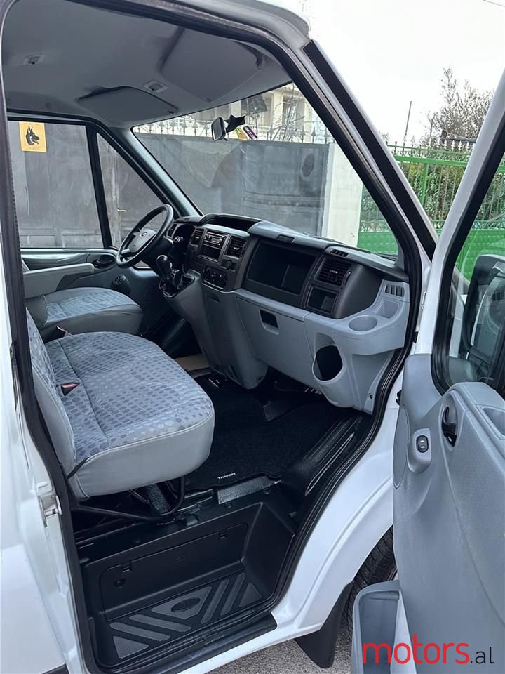 2009' Ford Transit photo #4