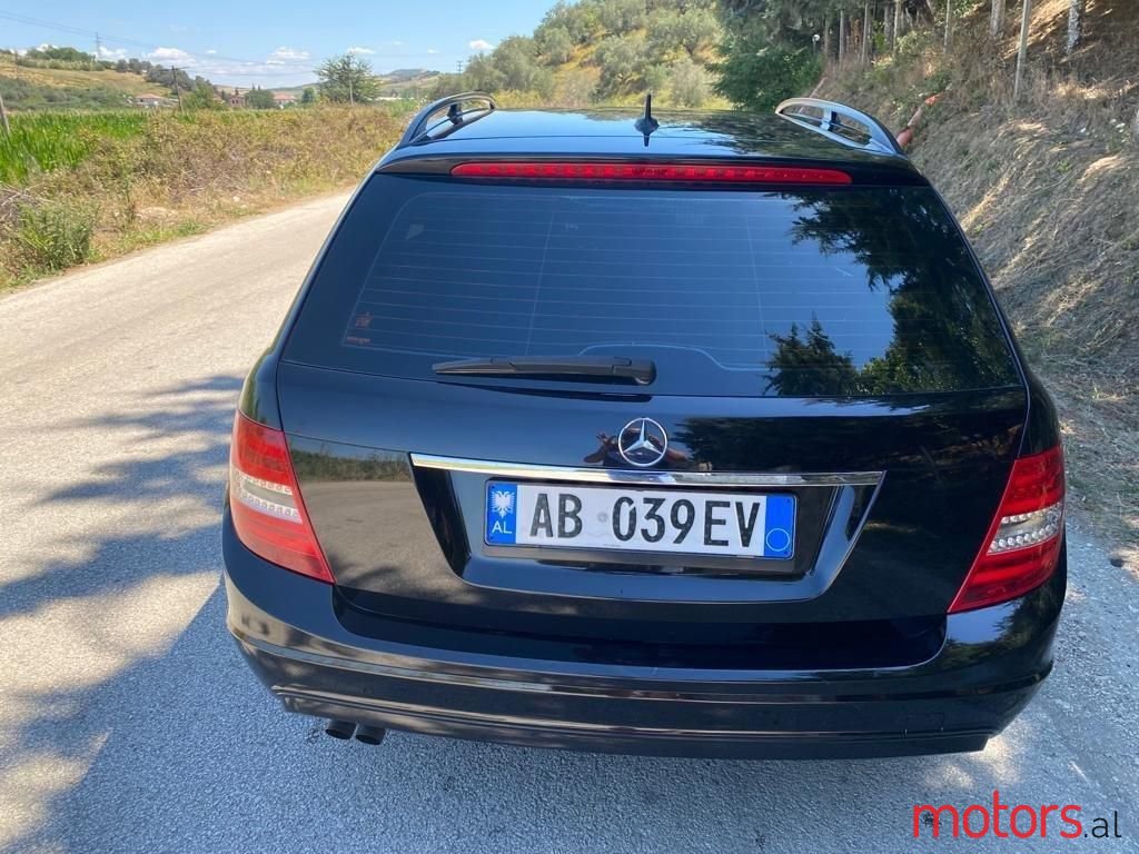 2014' Mercedes-Benz C 180 photo #2