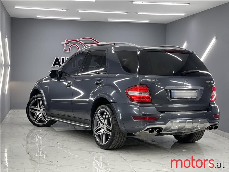 2011' Mercedes-Benz ML 63 AMG photo #3