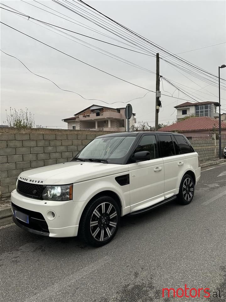 2011' Land Rover Range Rover Sport photo #3
