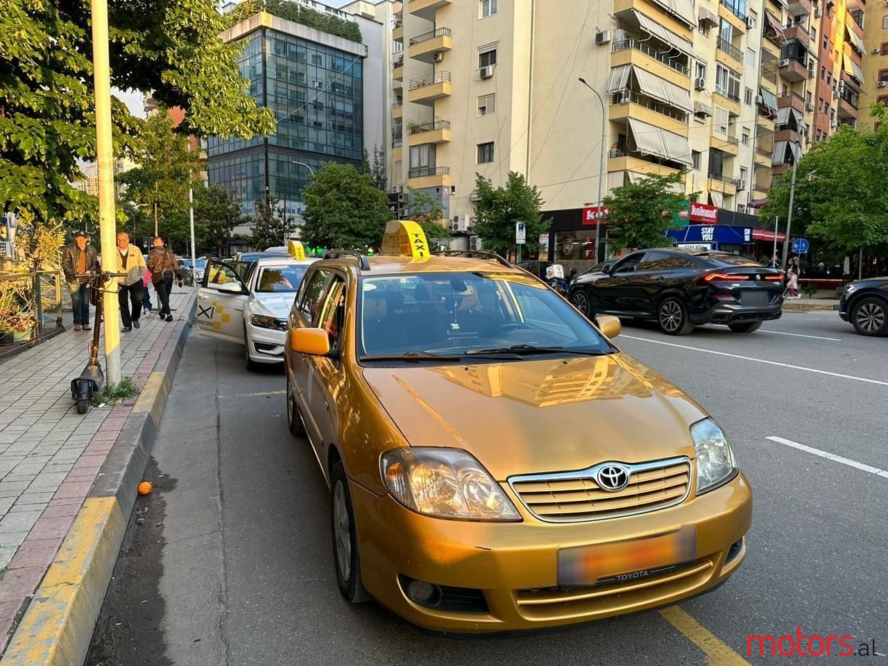 2005' Toyota Corolla photo #2
