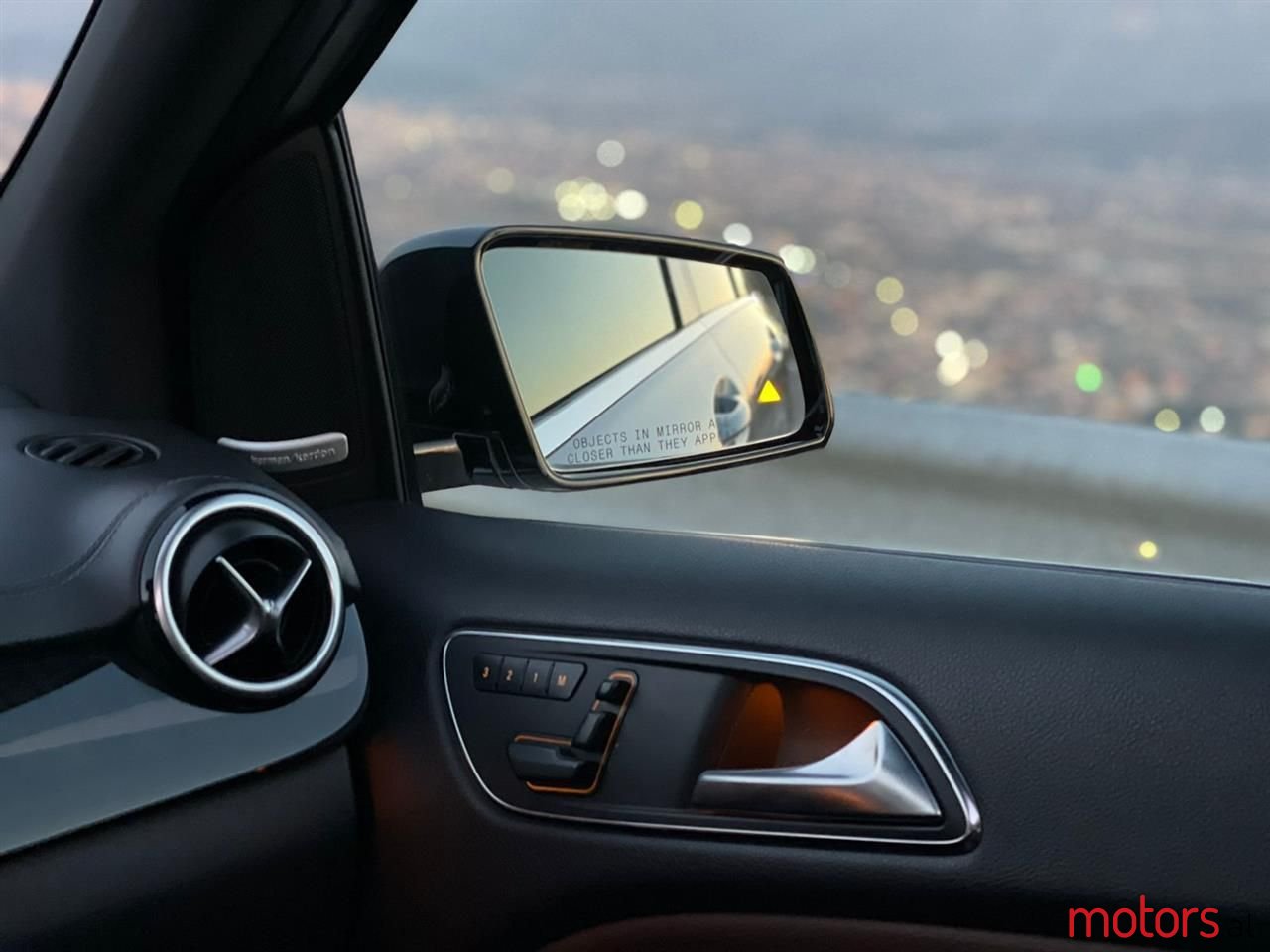2013' Mercedes-Benz B 250 photo #2